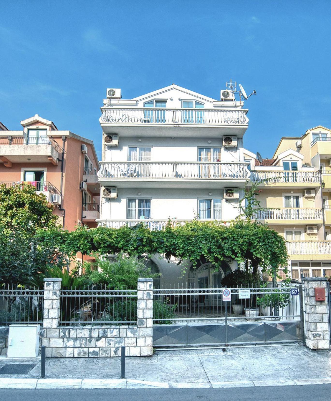 Sun Guest House Μπούντβα Εξωτερικό φωτογραφία