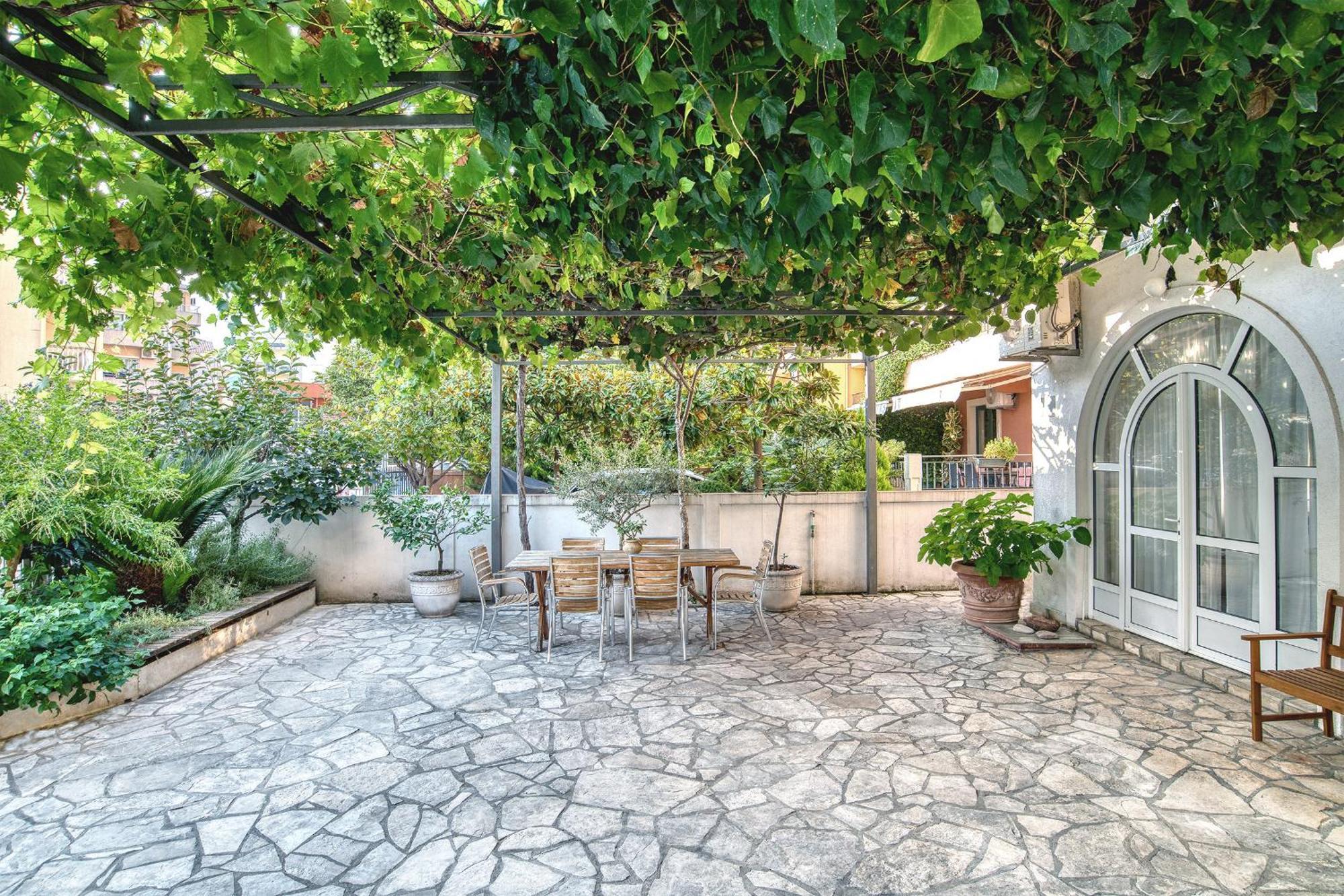 Sun Guest House Μπούντβα Εξωτερικό φωτογραφία
